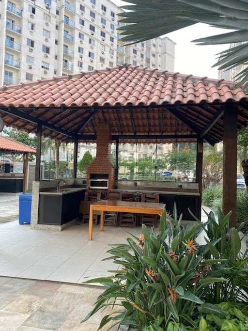 Barra - Apto Completo Com Estacionamento Apartamento *