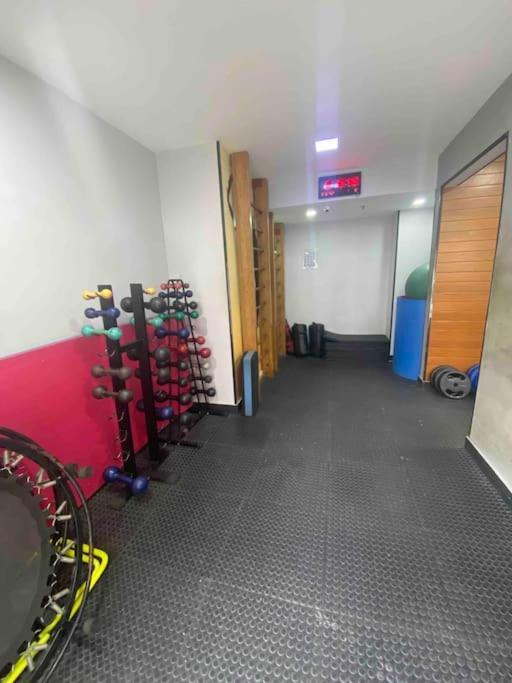 Barra - Apto Completo Com Estacionamento Apartamento *